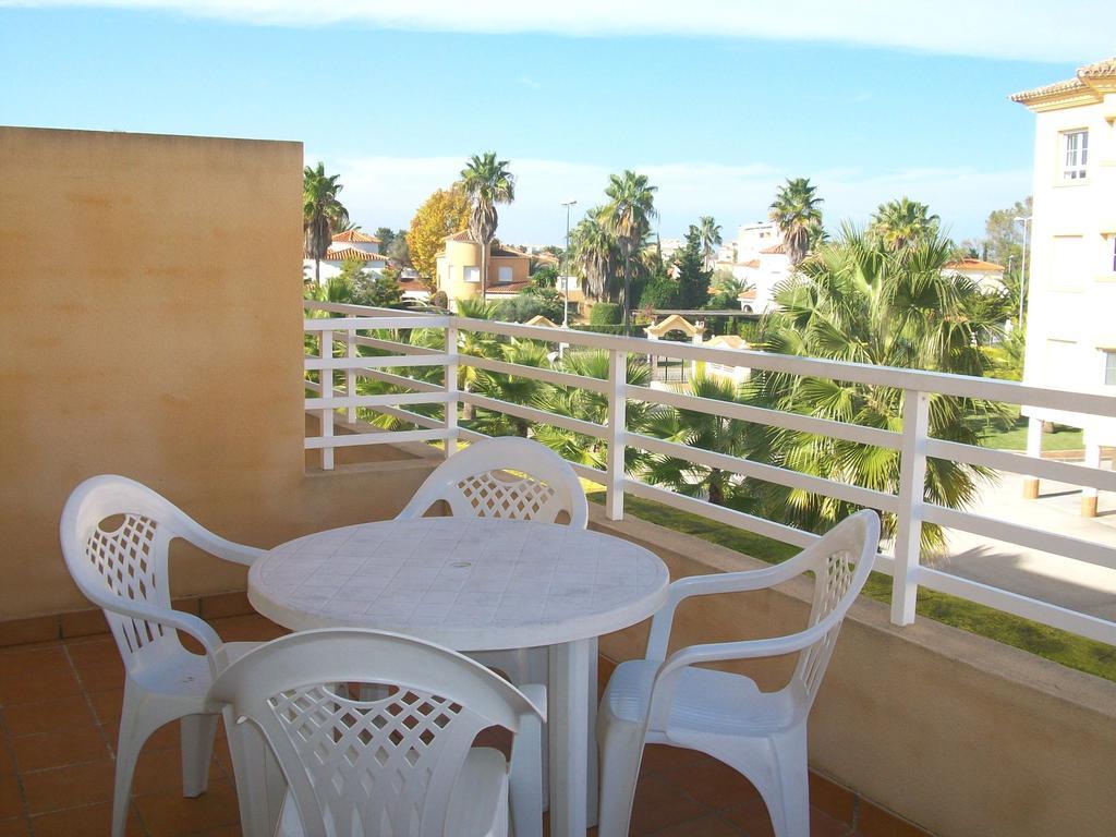 Apartamentos Par Tres - Oliva Nova Quarto foto